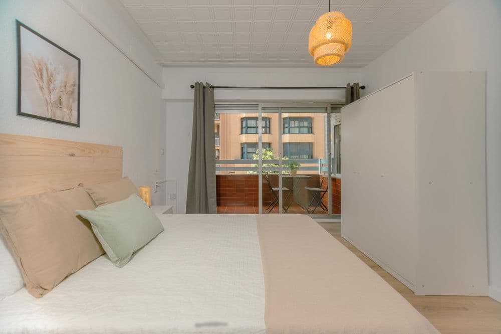 Private room in Valencia photo 2
