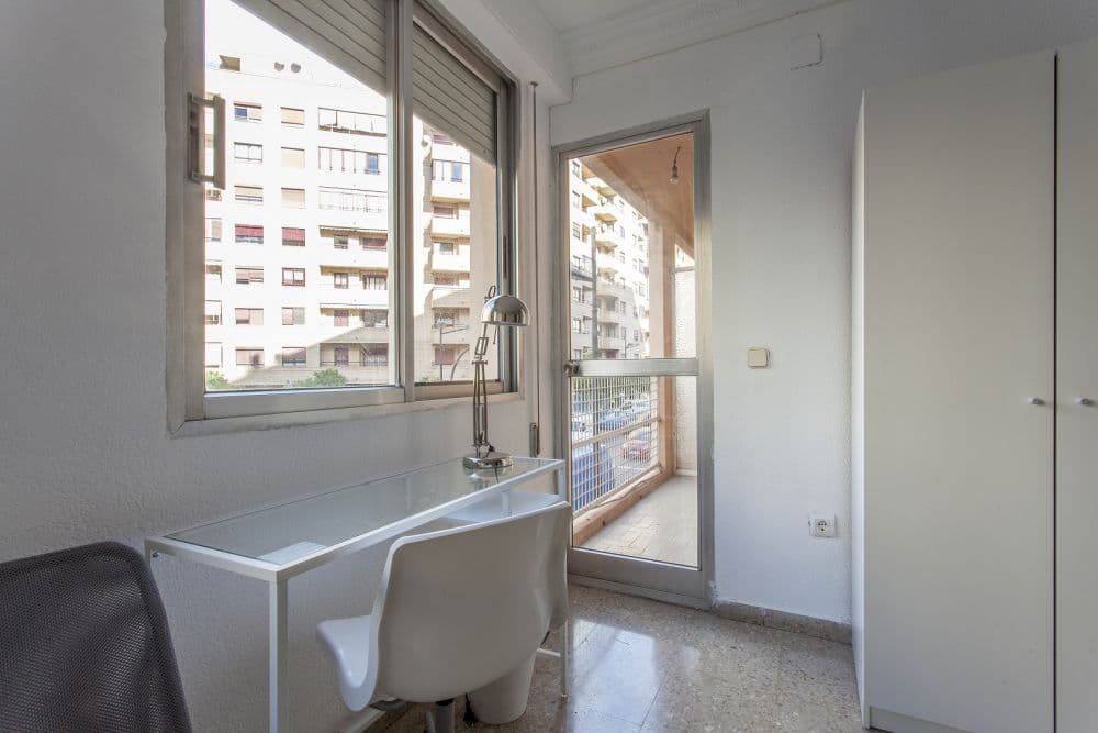 Private room in Valencia photo 2
