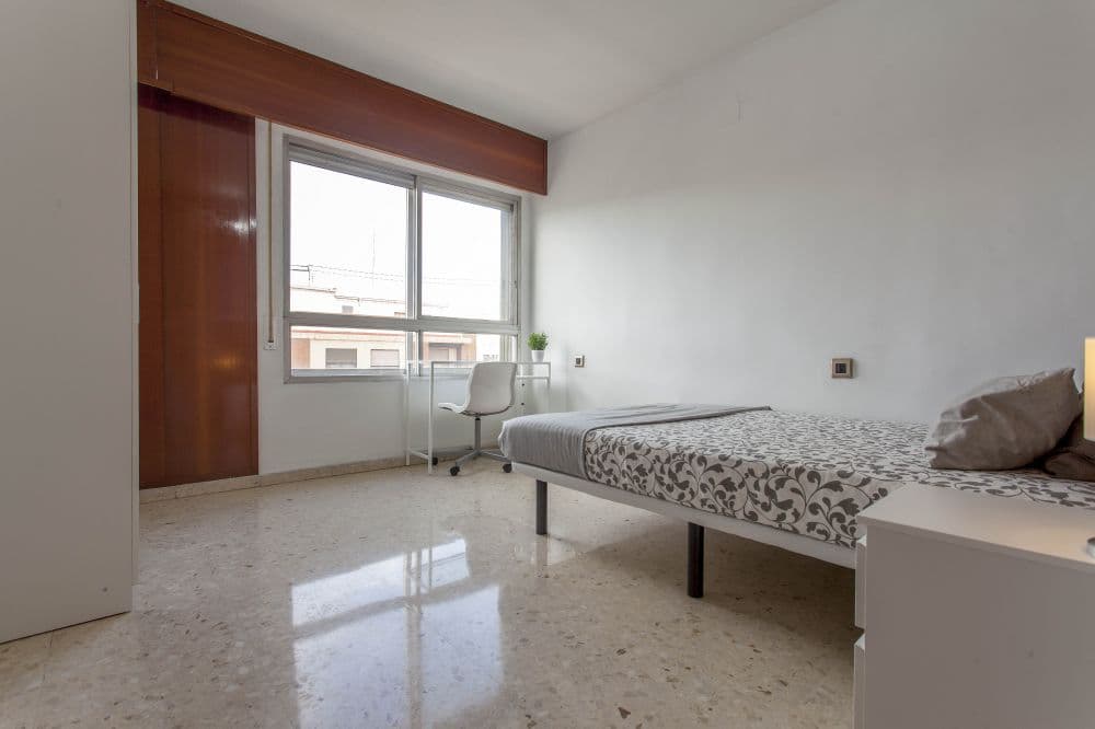 Private room in Valencia photo 2