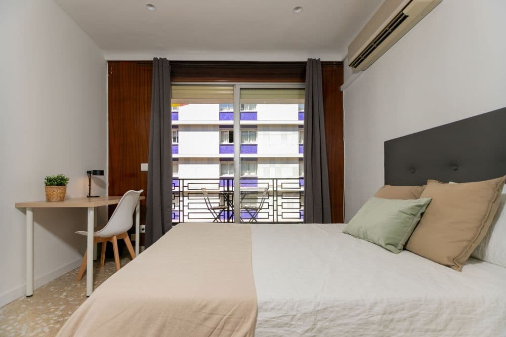 Private room in Valencia photo 2