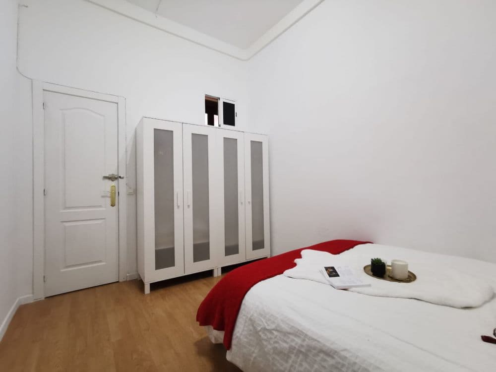 Private room in Madrid photo 5