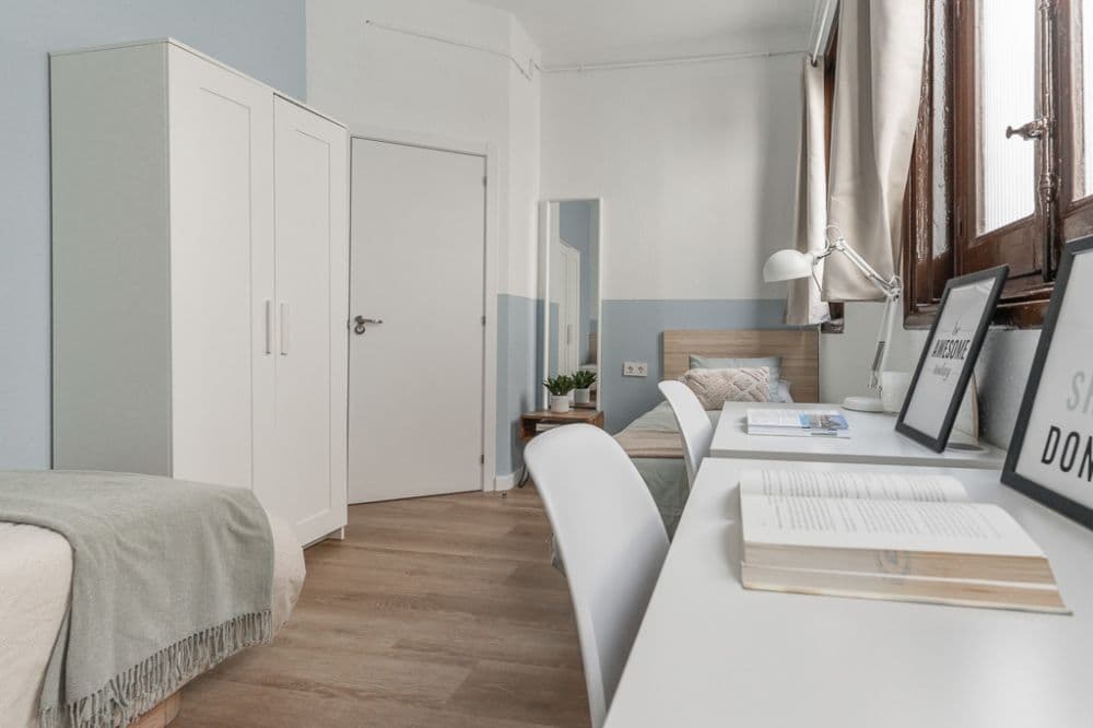 Private room in Madrid photo 4