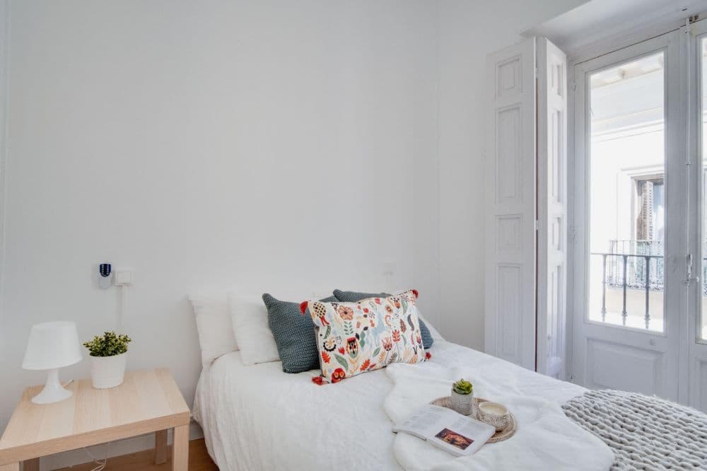 Private room in Madrid photo 2