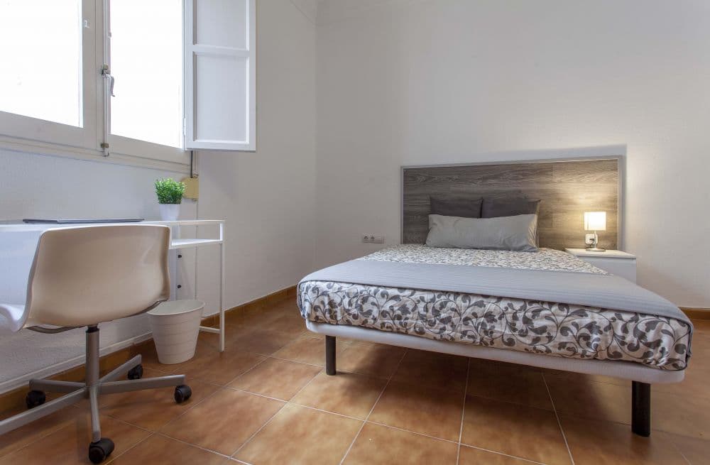 Private room in Valencia photo 2