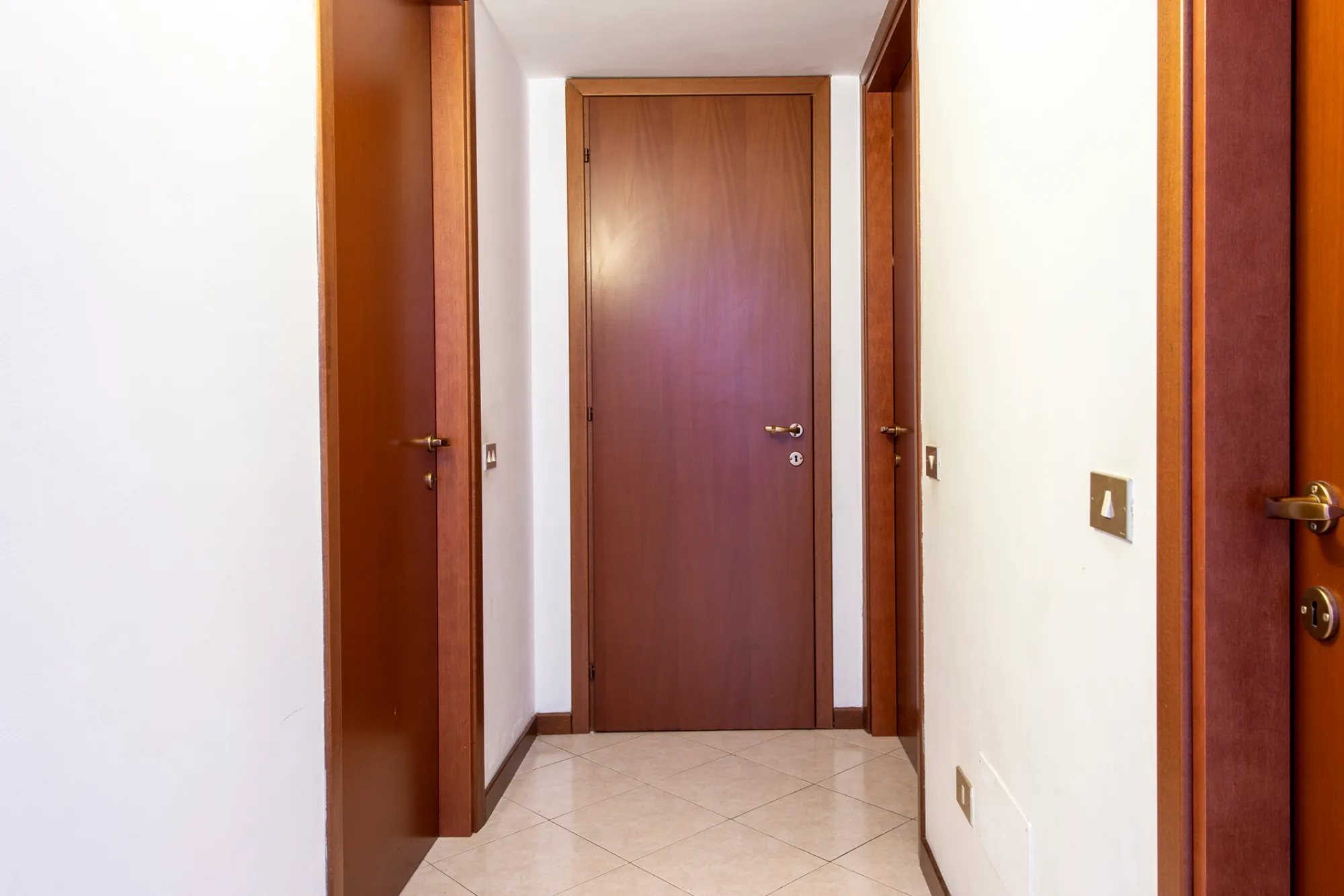 Private room in Milan photo 3