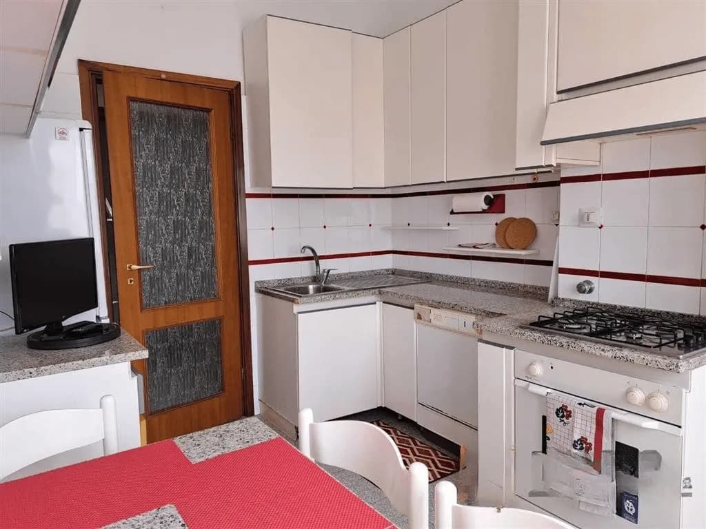 Kitchen 2