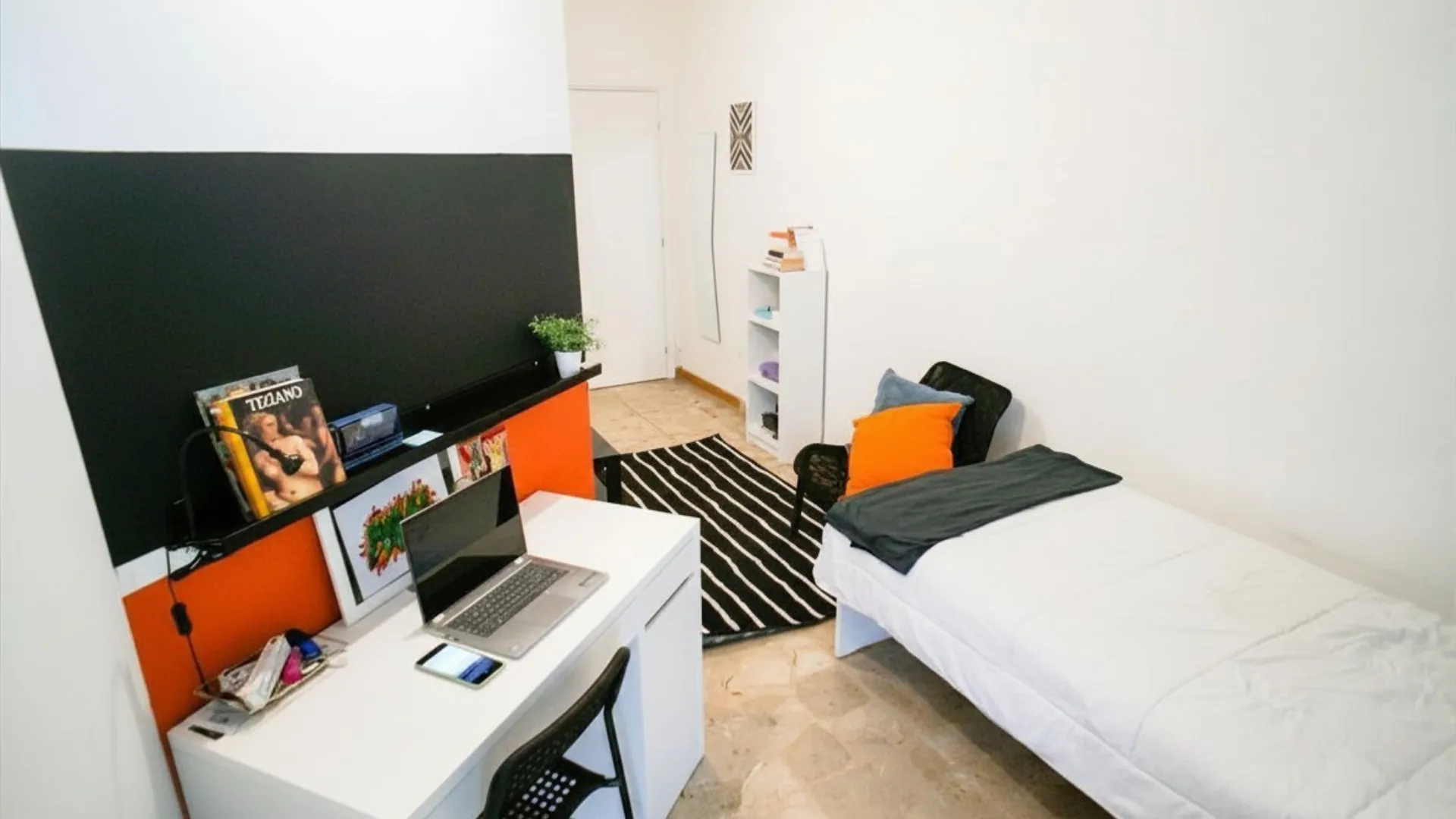 Private room in Milan photo 2