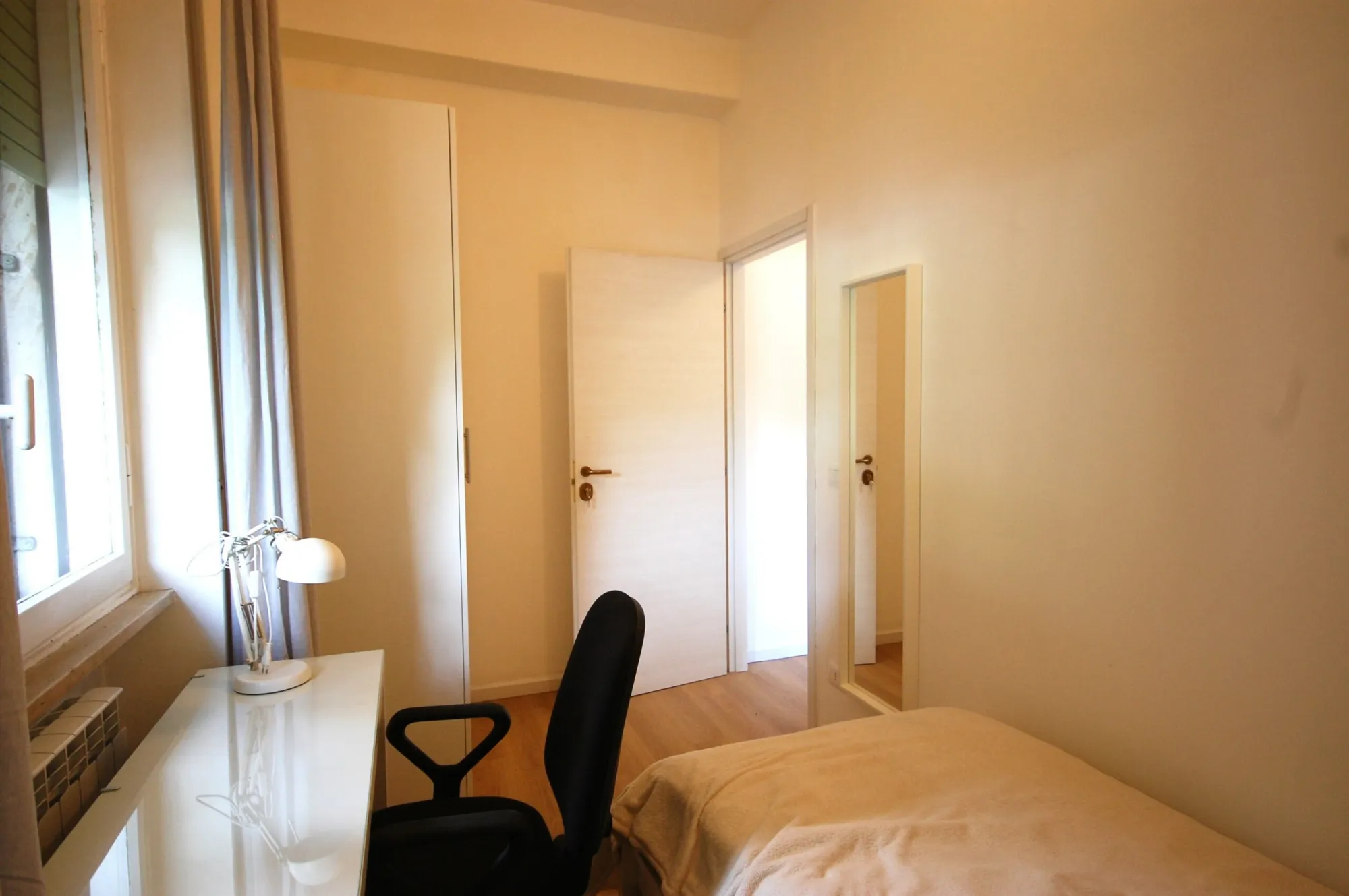 Private room in Milan photo 2